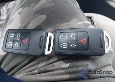 2018 Volvo S60 T5 Dynamic from USA, damaged, VIN YV140MTL9J2459459